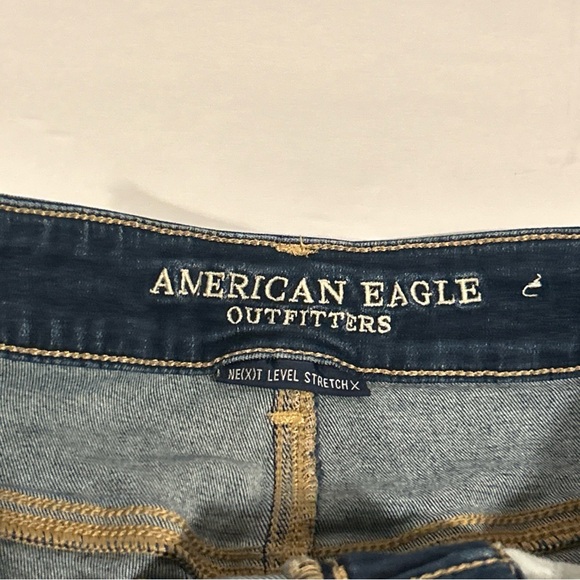 American Eagle Denim Shorts Womens 8 - Hi Rise Shortie Floral Dark Wash Ripped - Picture 4 of 14